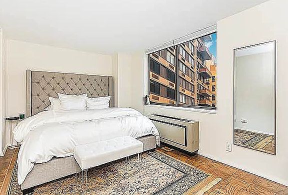 5th image of 228 W 139th St #4