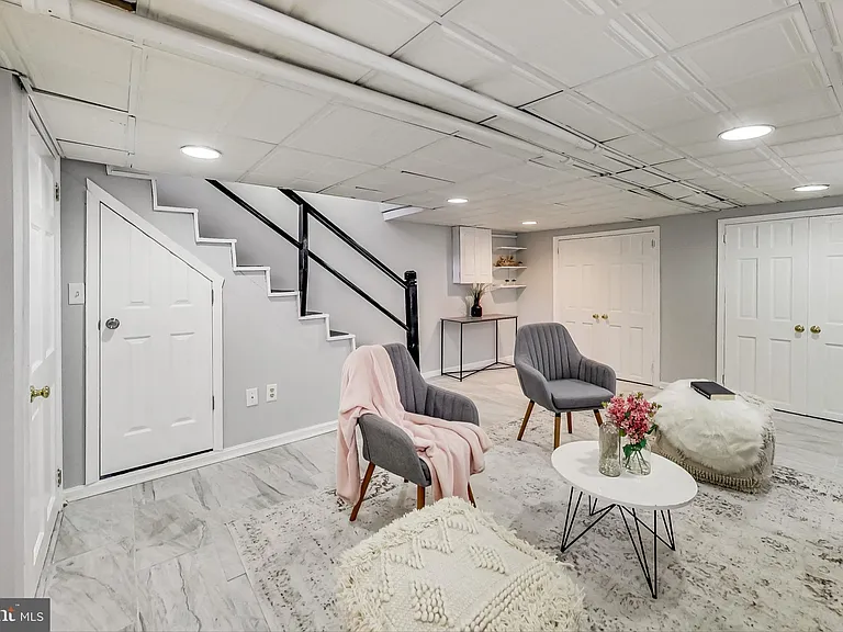 6203 8th St NW — Photo 32