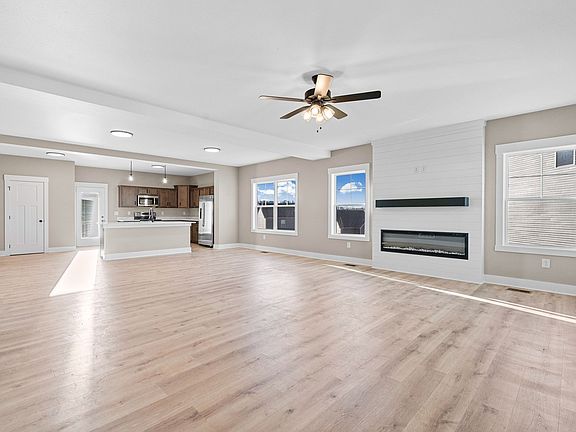 5th image of 274 Cardinal Creek Dr