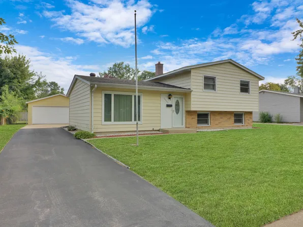 18583 W Judy Dr, Gurnee, IL 60031