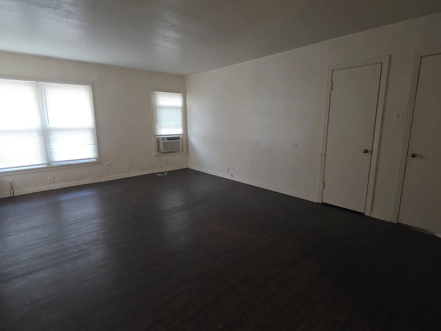1306 N Travis St, Sherman, TX 75092 - 1 — Photo 3
