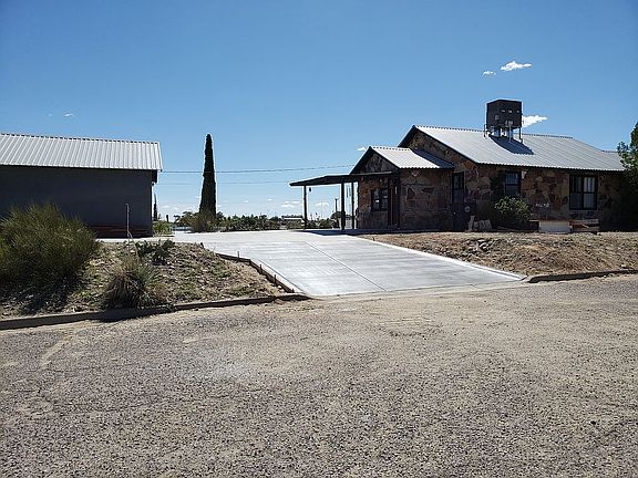 5th image of 717 Kopra St