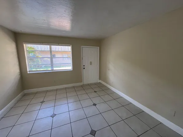1370 NE 119th St #137008, Miami, FL 33161