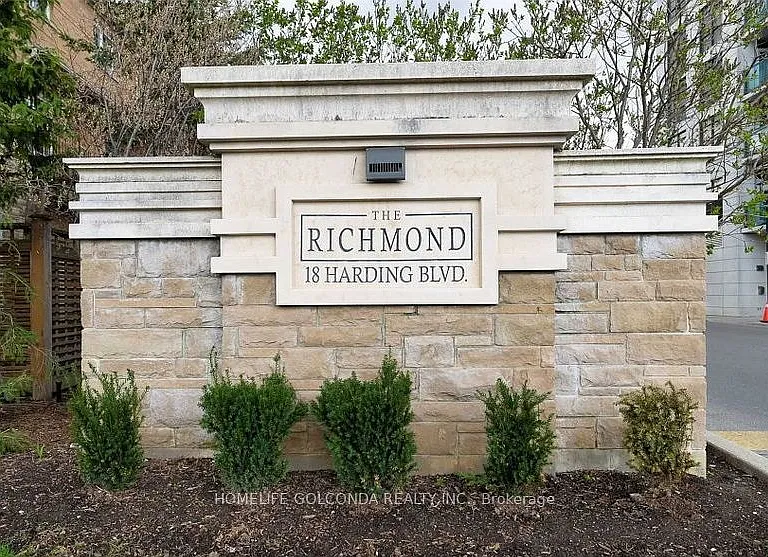 18 Harding Blvd #412 — Photo 2