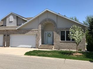 2416 Madison Square Dr S, Fargo, ND