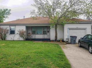 1918 NW Ozmun Ave, Lawton, OK 73507
