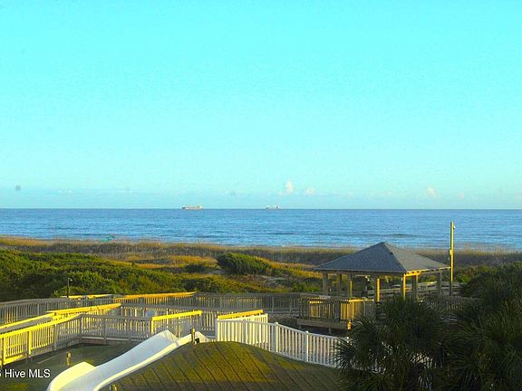 2nd image of 1904 E Fort Macon Road #317