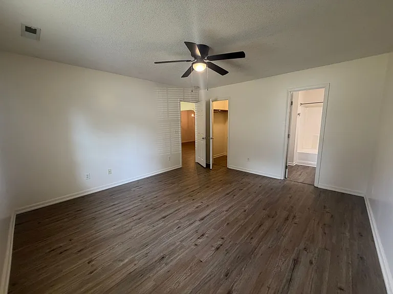 3290 Valencia Dr — Photo 21