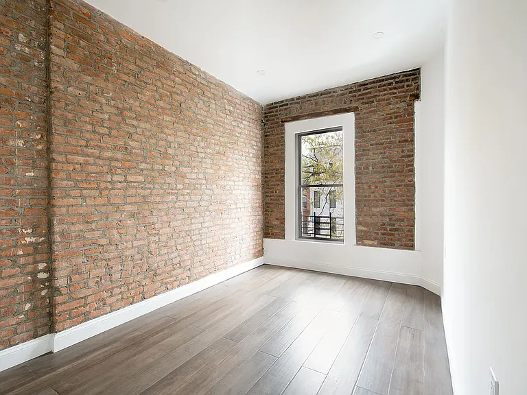 586 5th Ave #2 — Photo 10