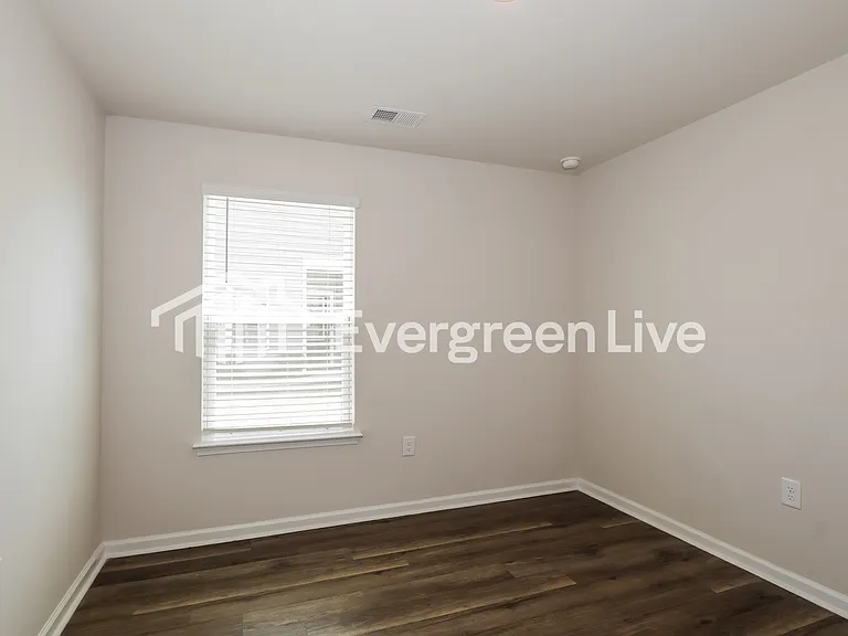 2265 Courtina Way — Photo 13