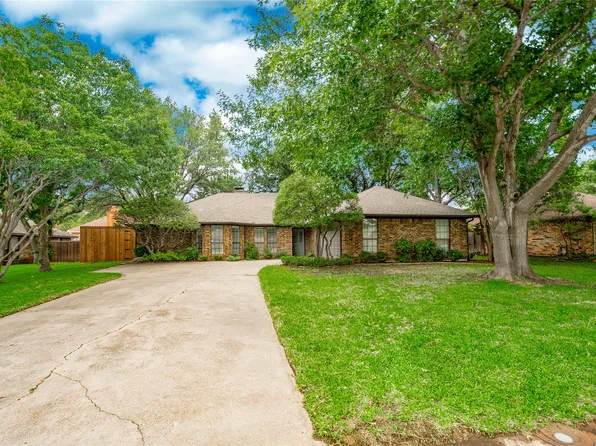 2212 Creekwood Ct, Flower Mound, TX 75028