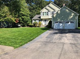 34 Oxford Dr, Franklin, MA 02038