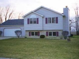 26 S Laurelwood Dr, Valparaiso, IN 46383