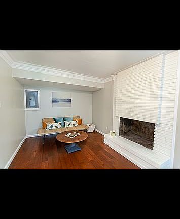 3rd image of 719 Westchester Ct