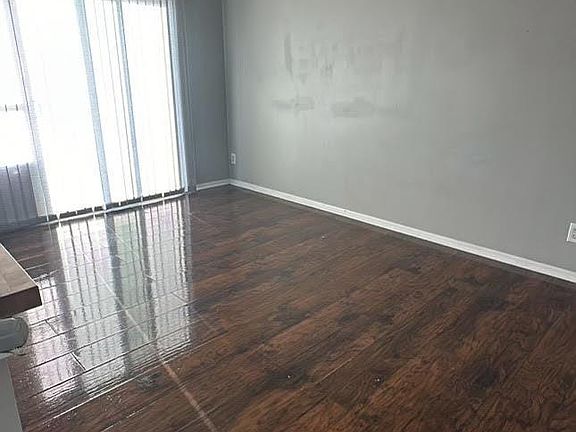 4th image of 14414 Canyon Dr