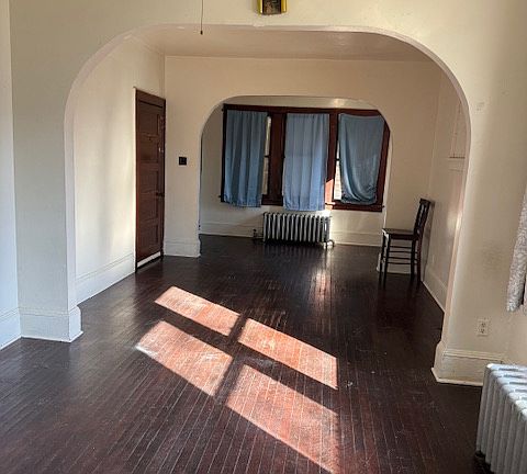 5th image of 2824 Dekalb St