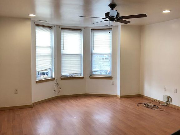 3rd image of 1947 N 32nd St #B