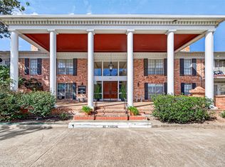 2824 Briarhurst Dr APT 27, Houston, TX 77057
