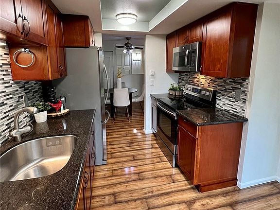 5th image of 4707 W Lake Sammamish Pkwy SE APT D103