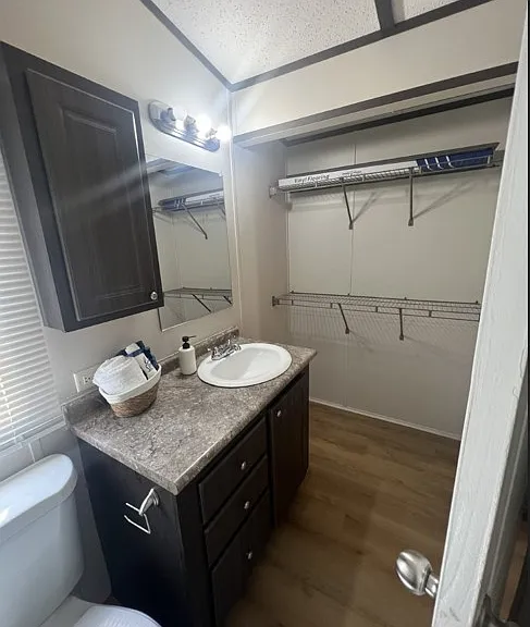 5216 Guthrie St — Photo 2