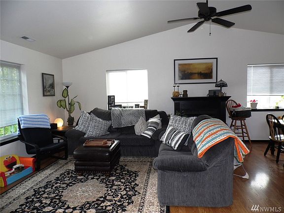 2nd image of 1104 Bowen Way E