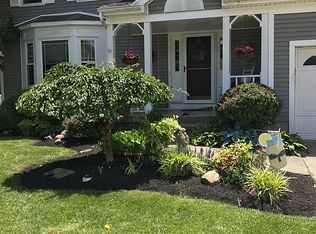 2022 Laurel Oak Dr, Amelia, OH 45102