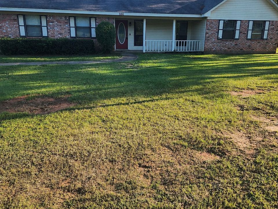 1st image of 386 Country Club Cir