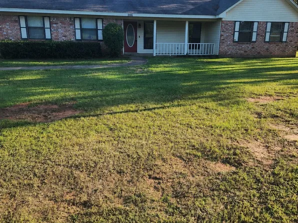 386 Country Club Cir, Minden, LA 71055