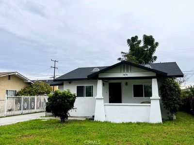 7672 Whitsett Ave, Los Angeles, CA, 90001