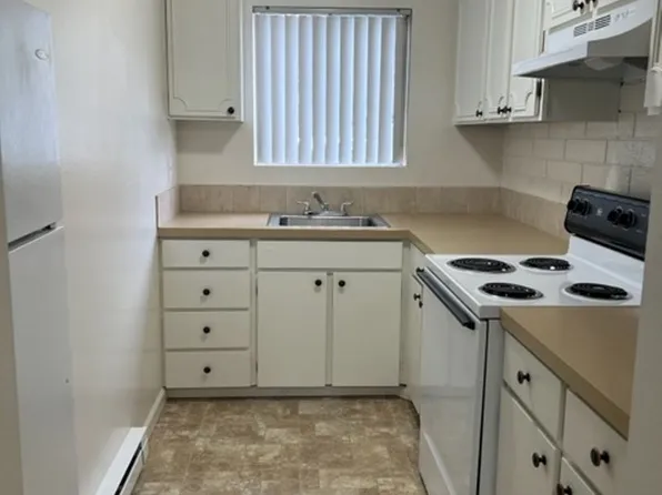 Large Greenspace Units Conveniently Located off I-5 and SR 500.