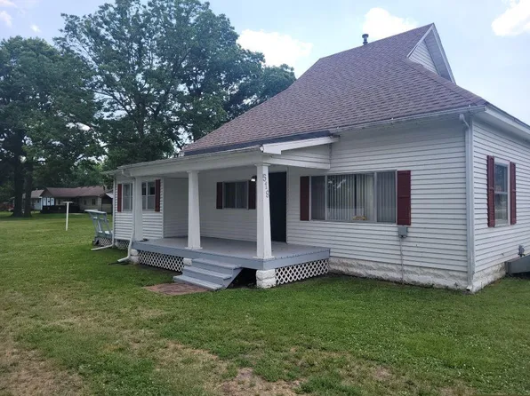 519 W Catalpa St, Girard, KS 66743