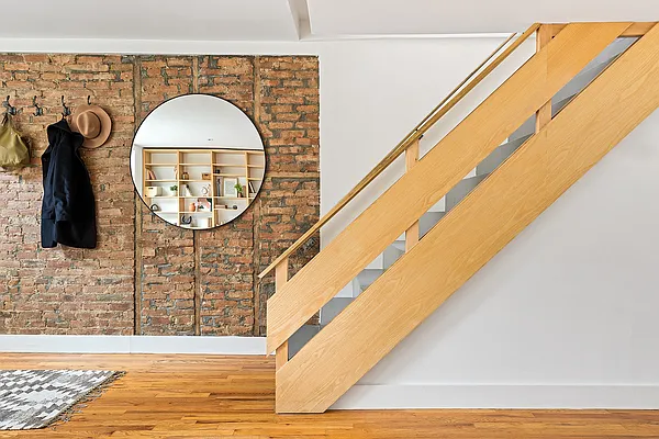 Sold by Compass | media 7