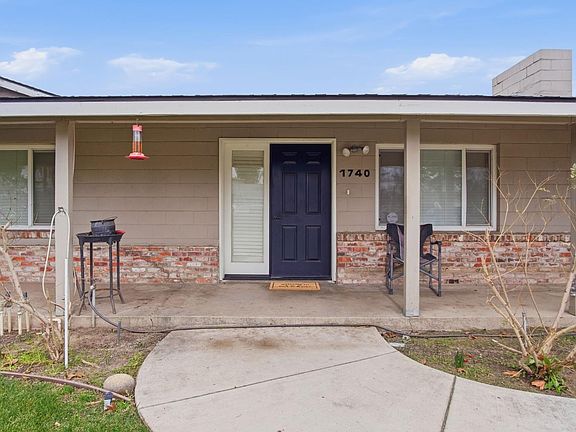 4th image of 1740 Colorado Ave