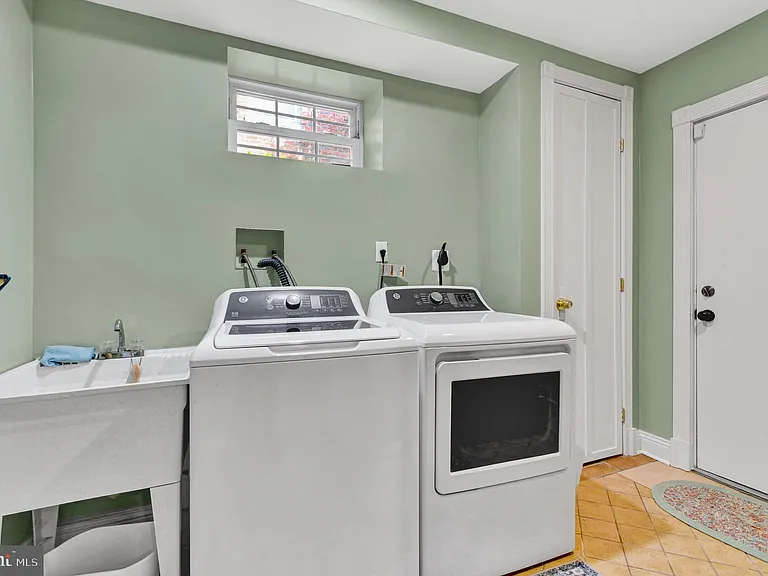 8112 Eastern Ave NW — Photo 69