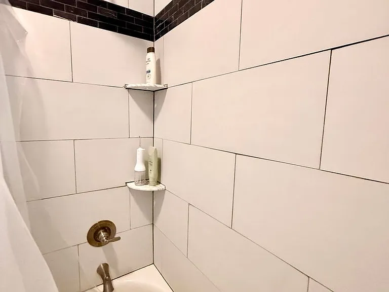 95 W Elm St #1 — Photo 19