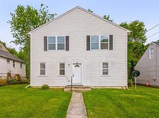 15 Village Rd #6, Pikesville, MD 21208