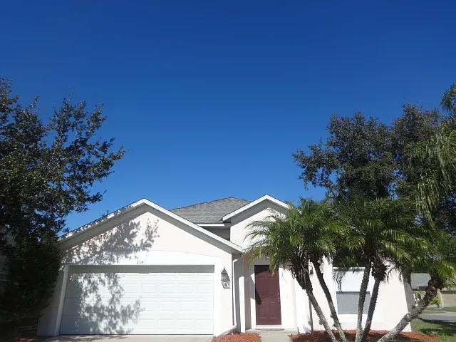 3 bed, 2.0 bath, 1610 sqft, $2,355 — Photo 1