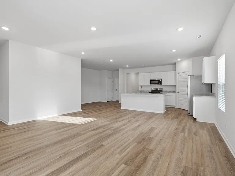 6141 Feather Way SE — Photo 9