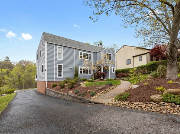 120 Vanderbilt Dr, Pittsburgh, PA 15243