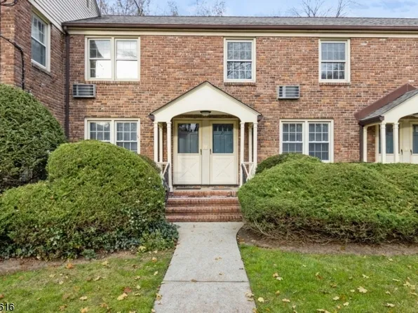 380 Main St #28, Chatham Boro, NJ 07928