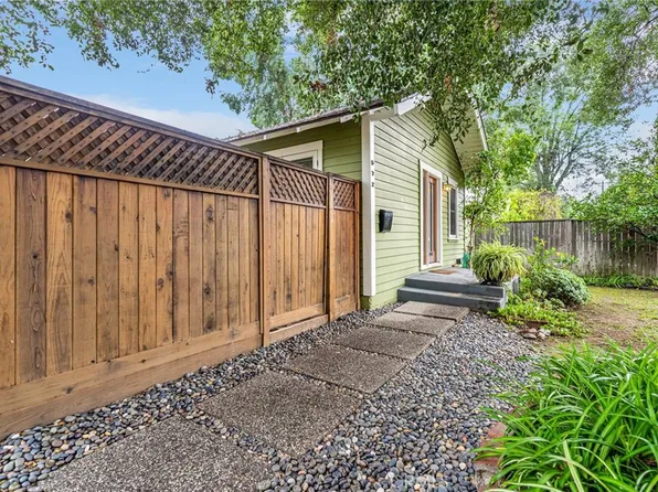 572 Sinaloa Ave, Pasadena, CA 91106