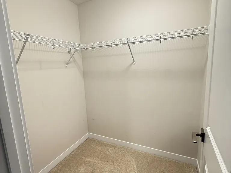 160 Stanley St #4 — Photo 10