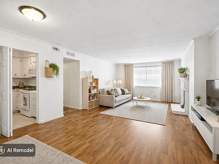 1401 Forest Edge Dr — Photo 17