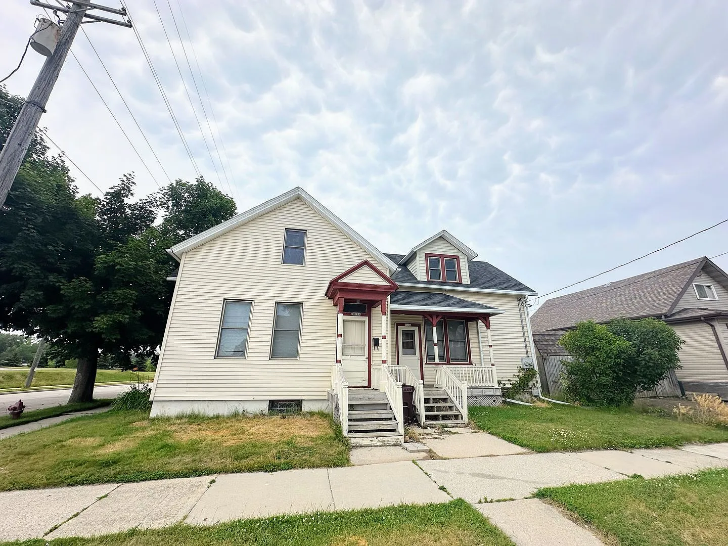 1816 Wollmer Street — Photo 1