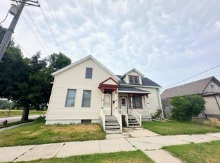 1816 Wollmer Street, Manitowoc, WI 54220