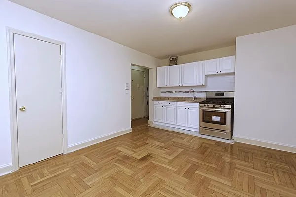 Rented by Pinn Realty | media 1