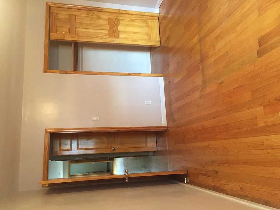 2nd image of 76 Bay 10th St #1