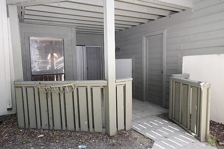 Private porch area