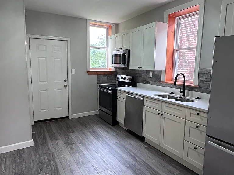 1176 Hodiamont Ave #2F — Photo 4