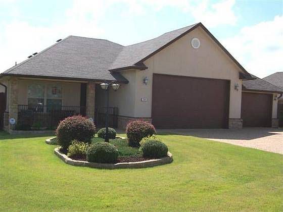 2nd image of 139 Pecan Ln